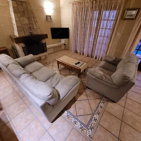 Under New Management! Sant Antnin Luxurious With Pool Sannat Near Victoria Gozo Family Friends Couples Views Balcony Roof Terrace Romantic Getaway Munxar