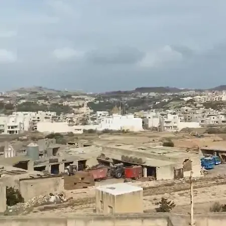 Under New Management! Sant Antnin Luxurious With Pool Sannat Near Victoria Gozo Family Friends Couples Views Balcony Roof Terrace Romantic Getaway ヴィラ *