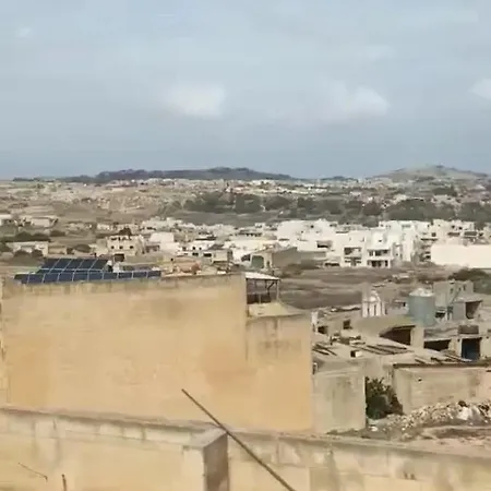 Under New Management! Sant Antnin Luxurious With Pool Sannat Near Victoria Gozo Family Friends Couples Views Balcony Roof Terrace Romantic Getaway ヴィラ