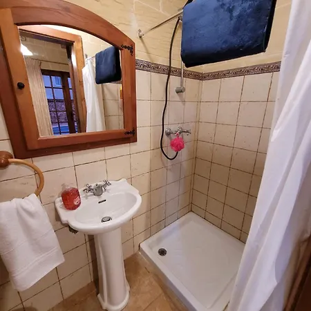 Under New Management! Sant Antnin Luxurious With Pool Sannat Near Victoria Gozo Family Friends Couples Views Balcony Roof Terrace Romantic Getaway ヴィラ *