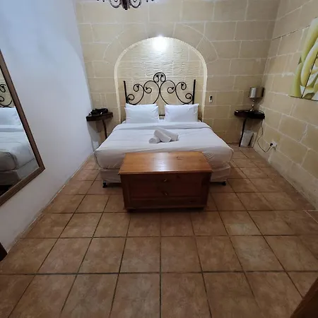 Under New Management! Sant Antnin Luxurious With Pool Sannat Near Victoria Gozo Family Friends Couples Views Balcony Roof Terrace Romantic Getaway *