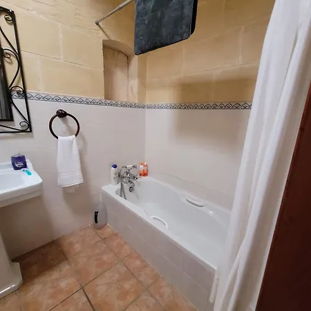 ヴィラ Under New Management! Sant Antnin Luxurious With Pool Sannat Near Victoria Gozo Family Friends Couples Views Balcony Roof Terrace Romantic Getaway