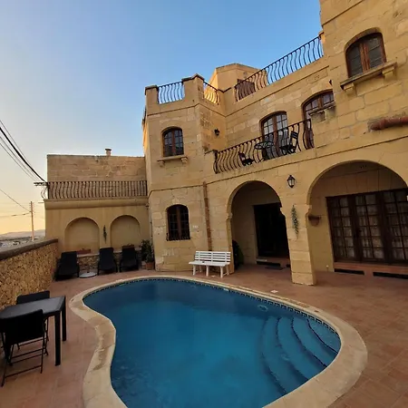 Under New Management! Sant Antnin Luxurious With Pool Sannat Near Victoria Gozo Family Friends Couples Views Balcony Roof Terrace Romantic Getaway Munxar