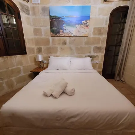 ヴィラ Under New Management! Sant Antnin Luxurious With Pool Sannat Near Victoria Gozo Family Friends Couples Views Balcony Roof Terrace Romantic Getaway