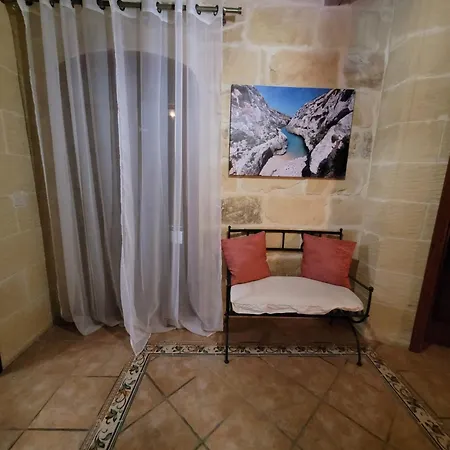 Under New Management! Sant Antnin Luxurious With Pool Sannat Near Victoria Gozo Family Friends Couples Views Balcony Roof Terrace Romantic Getaway Munxar