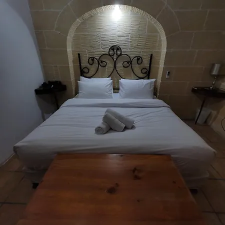 ヴィラ Under New Management! Sant Antnin Luxurious With Pool Sannat Near Victoria Gozo Family Friends Couples Views Balcony Roof Terrace Romantic Getaway *