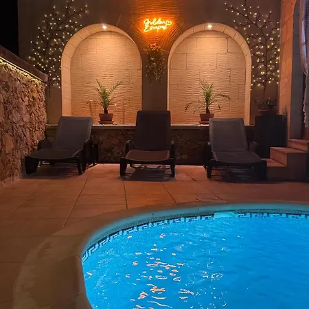 ヴィラ Under New Management! Sant Antnin Luxurious With Pool Sannat Near Victoria Gozo Family Friends Couples Views Balcony Roof Terrace Romantic Getaway *