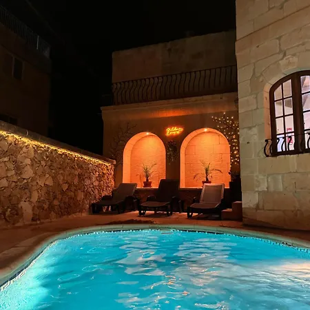 ヴィラ Under New Management! Sant Antnin Luxurious With Pool Sannat Near Victoria Gozo Family Friends Couples Views Balcony Roof Terrace Romantic Getaway
