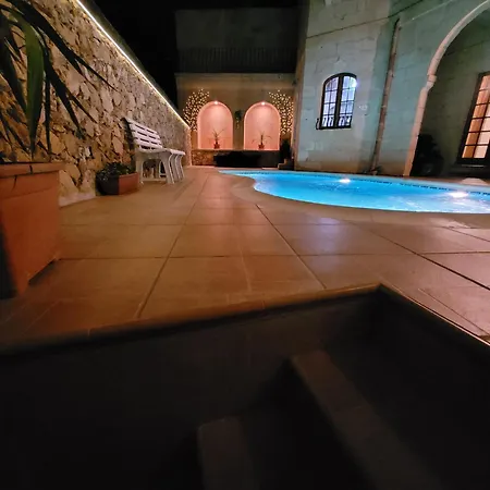ヴィラ Under New Management! Sant Antnin Luxurious With Pool Sannat Near Victoria Gozo Family Friends Couples Views Balcony Roof Terrace Romantic Getaway