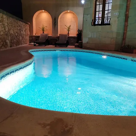 Under New Management! Sant Antnin Luxurious With Pool Sannat Near Victoria Gozo Family Friends Couples Views Balcony Roof Terrace Romantic Getaway Munxar