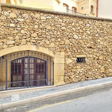 Under New Management! Sant Antnin Luxurious With Pool Sannat Near Victoria Gozo Family Friends Couples Views Balcony Roof Terrace Romantic Getaway * Munxar